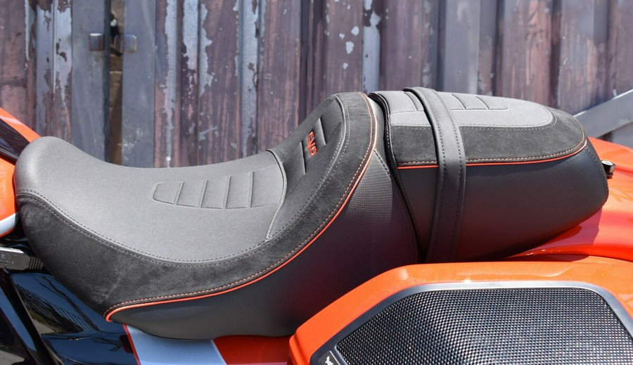 2024 Harley-Davidson® CVO™ Road Glide® FLTRXSE