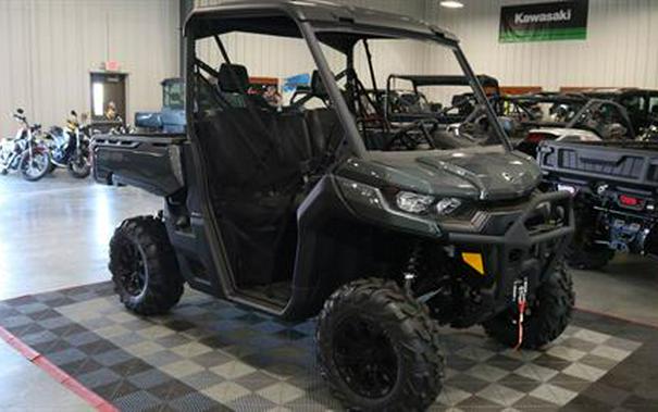 2024 Can-Am Defender XT HD10