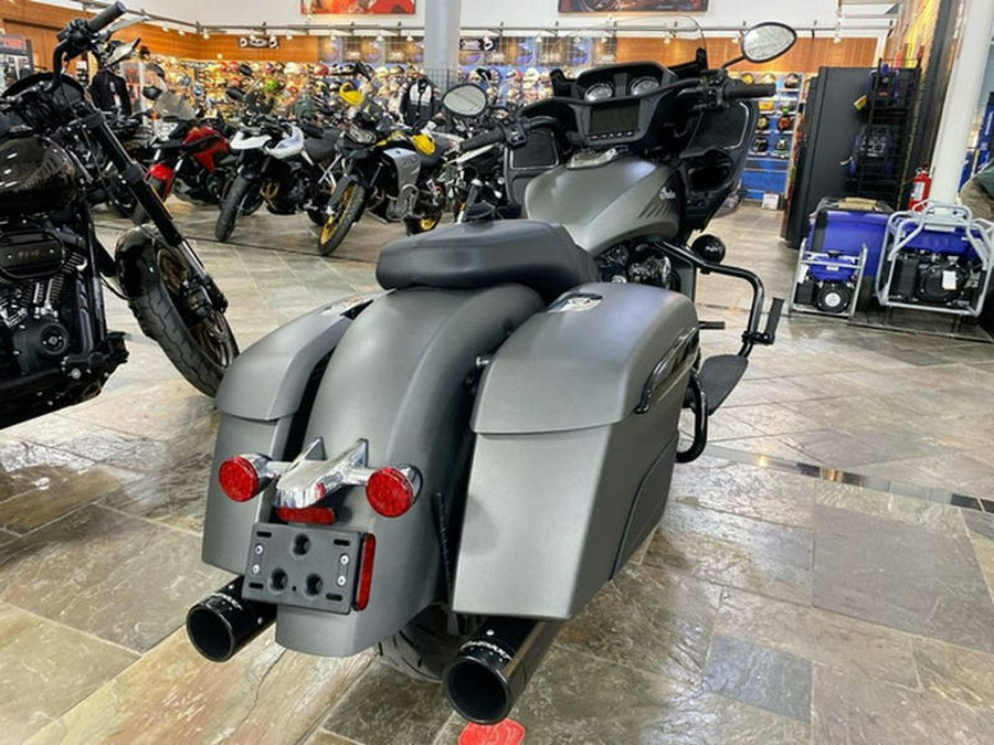 2022 Indian Motorcycle® Challenger® Titanium Smoke
