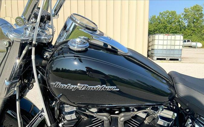 2018 Harley-Davidson® FLDE - Softail® Deluxe