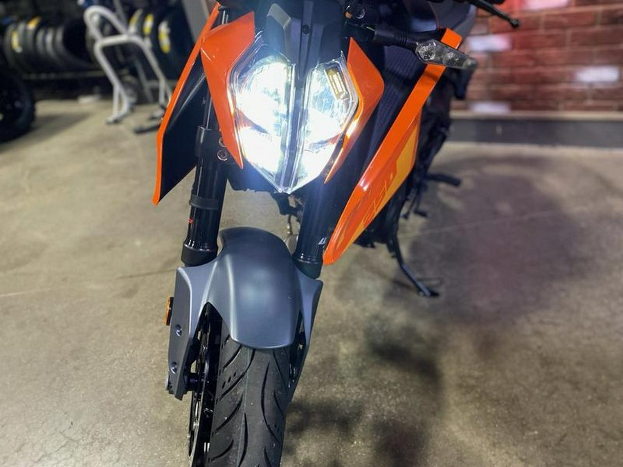 2024 KTM 250 Duke