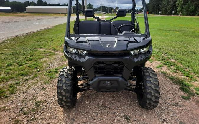 2024 Can-Am® Defender DPS HD9 Timeless Black