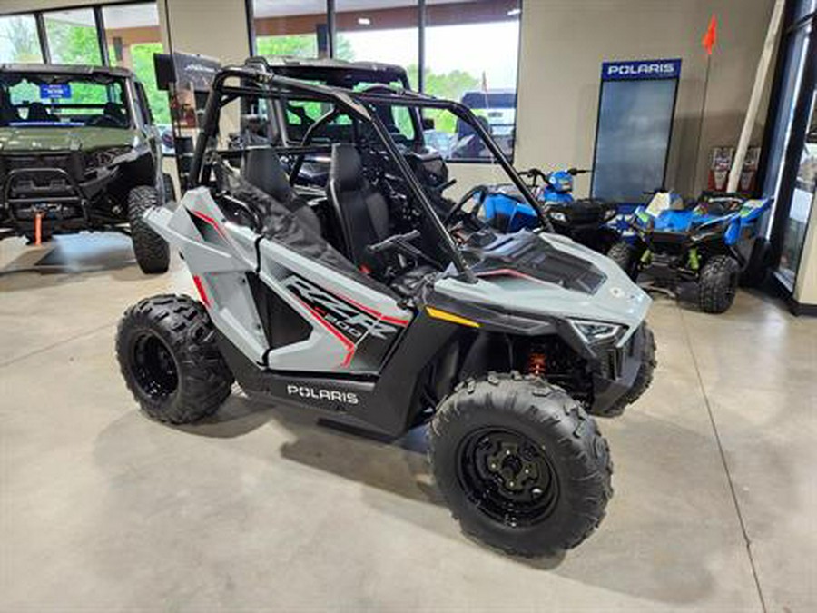 2024 Polaris RZR 200 EFI