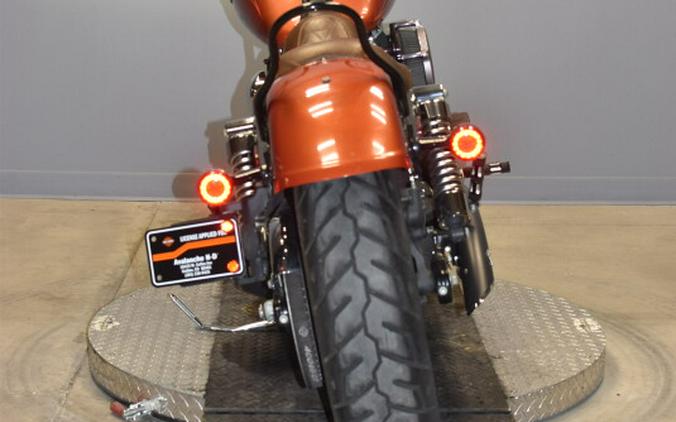 2011 Harley-Davidson Wide Glide