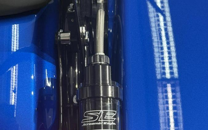 2024 Harley-Davidson® Street Glide® Blue Burst - Black Finish