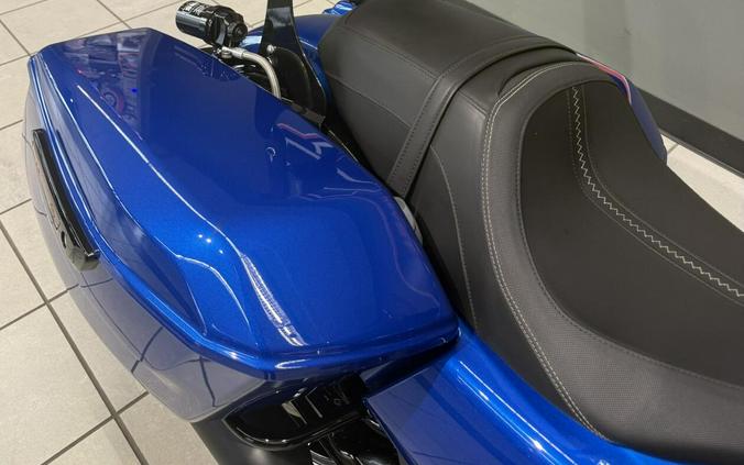 2024 Harley-Davidson® Street Glide® Blue Burst - Black Finish