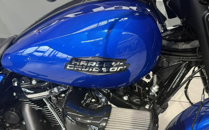 2024 Harley-Davidson® Street Glide® Blue Burst - Black Finish
