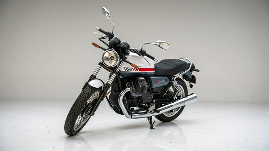 2024 Moto Guzzi V7 Special