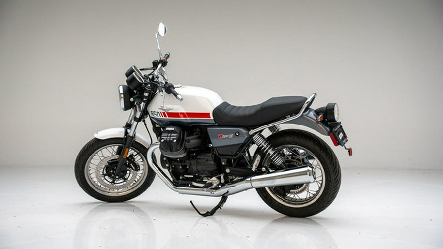 2024 Moto Guzzi V7 Special