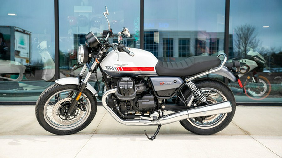 2024 Moto Guzzi V7 Special