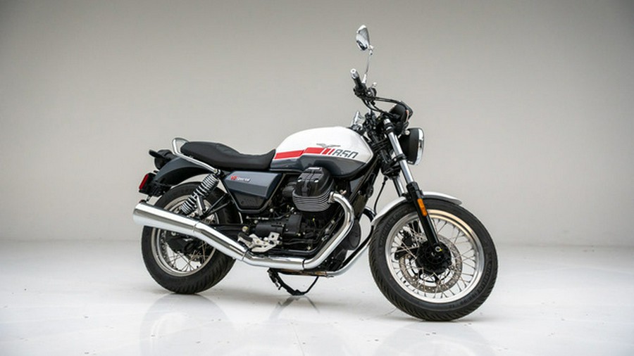 2024 Moto Guzzi V7 Special