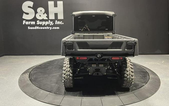 2026 Can-Am® Defender 6x6 Limited HD10