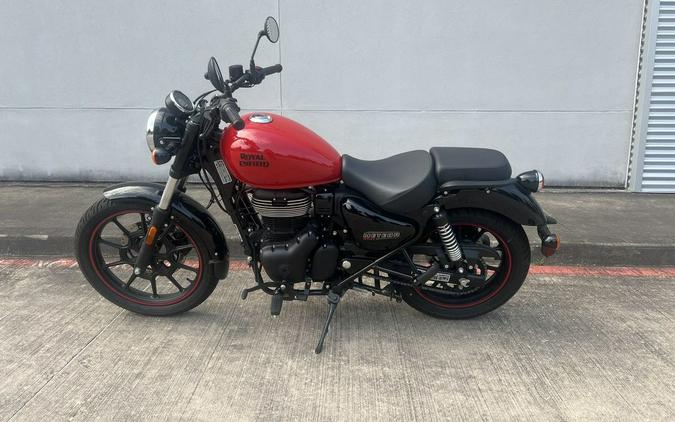 2023 Royal Enfield Meteor 350 Fireball Red