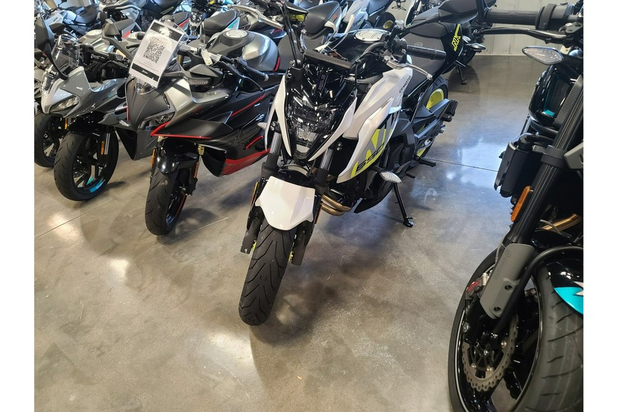 2023 CFMOTO 650NK