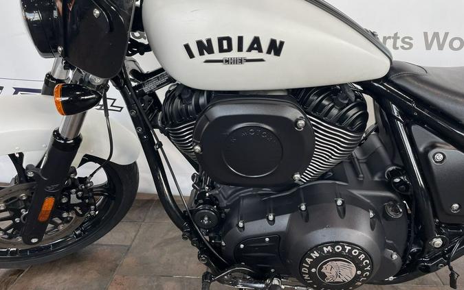 2022 Indian Motorcycle® Chief® ABS White Smoke