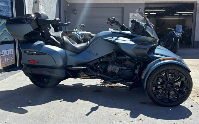 2026 Can-Am® Spyder F3 Limited Dark