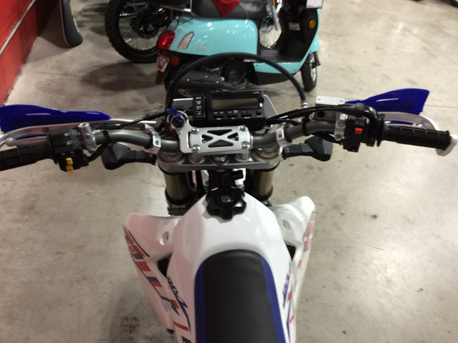 2023 Suzuki DR-Z 400SM