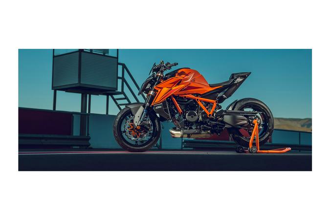 2026 1390 Super Duke R EVO - KTM