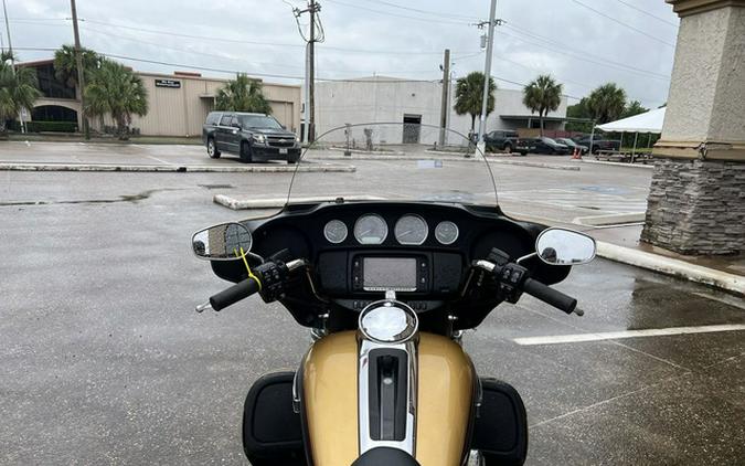2017 Harley-Davidson FLHTCUTG - Tri Glide Ultra