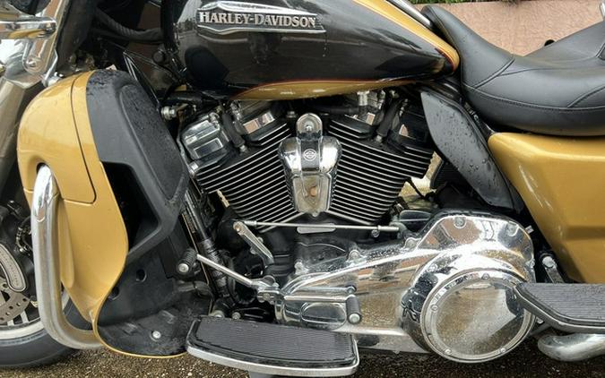 2017 Harley-Davidson FLHTCUTG - Tri Glide Ultra