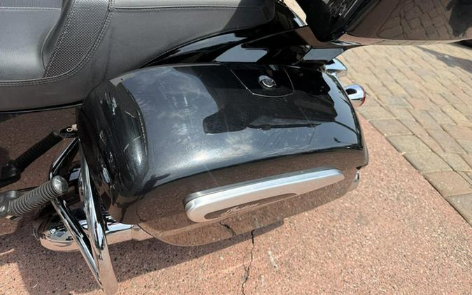 2023 Indian Chieftain Limited Black Metallic