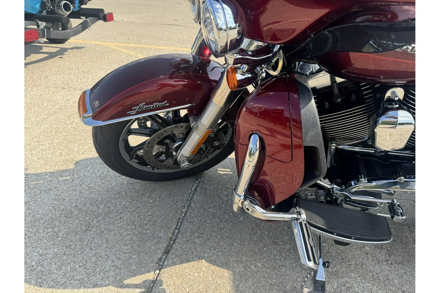 2016 Harley-Davidson® ULTRA LIMITED LOW