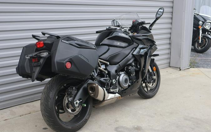 2022 Suzuki GSX-S1000GT+