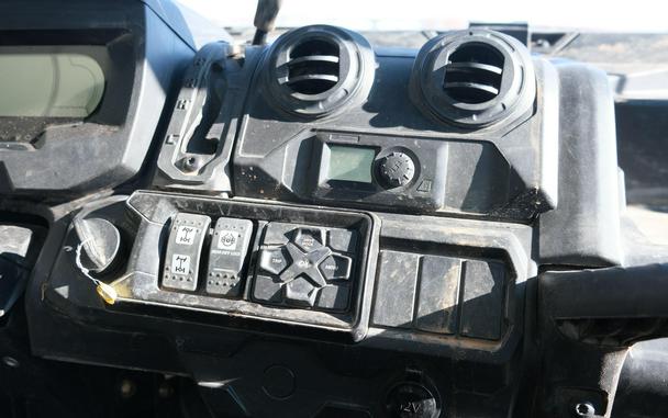 2023 CAN-AM DEF LTD 65 HD10 GY 23 LIMITED HD10