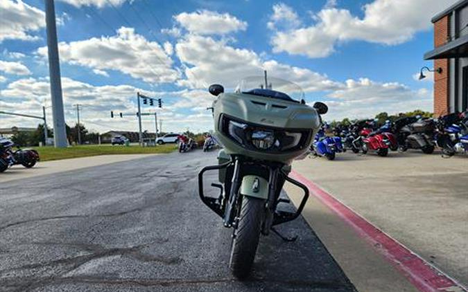 2025 Indian Motorcycle Challenger® Dark Horse® 112