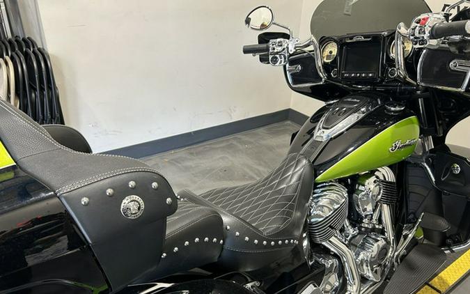 2017 Indian Roadmaster Icon Thunder Black & Snakeskin Green