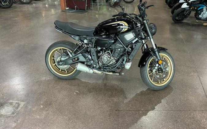2025 Yamaha XSR700