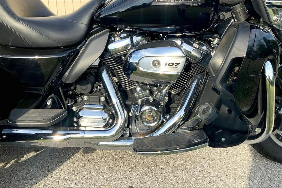 2018 Harley-Davidson® FLHTCUTG - Tri Glide® Ultra