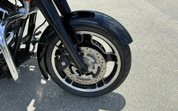 2010 Harley-Davidson® Road Glide® Custom