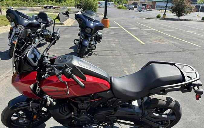 2025 Harley-Davidson® RA1250ST - Pan America® 1250 ST