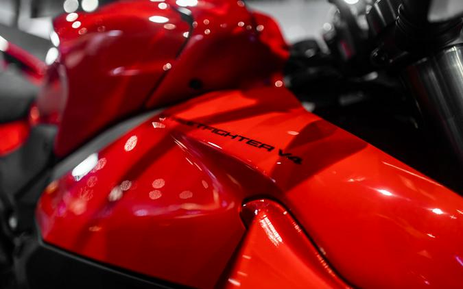 2027 Ducati STREETFIGHTER V4S