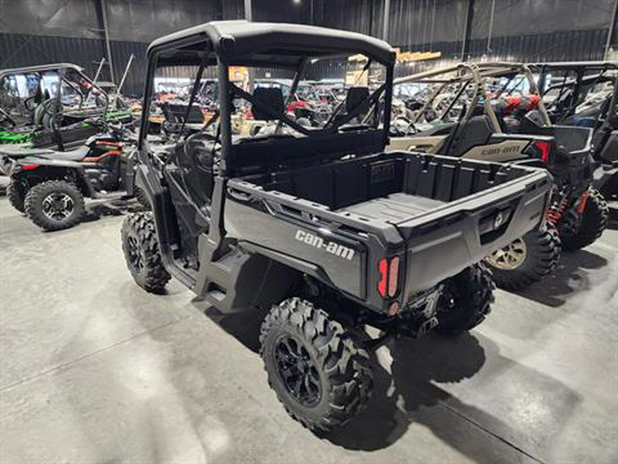 2024 Can-Am Defender XT HD10