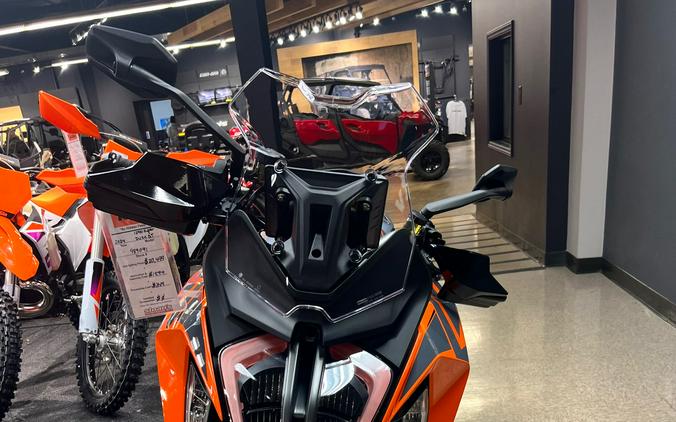 2024 KTM 1290 Super Duke GT