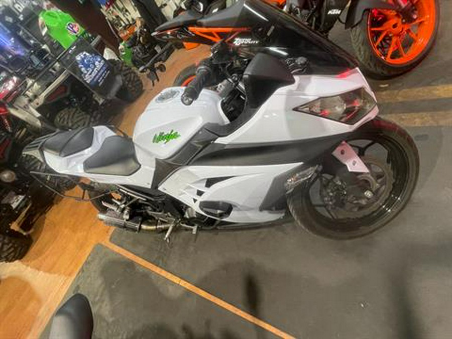 2015 Kawasaki Ninja® 300 ABS