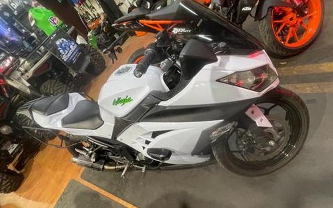 2015 Kawasaki Ninja® 300 ABS