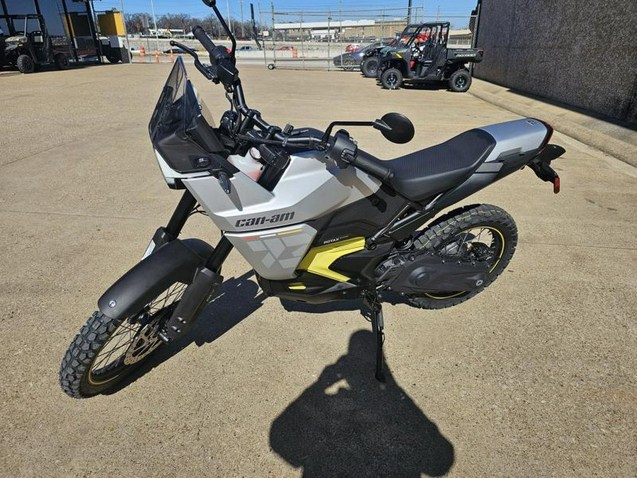 2025 Can-Am® Origin '73
