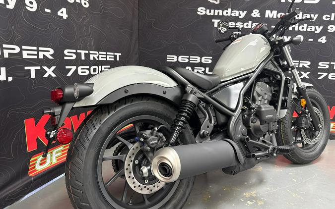 2026 Honda Rebel 300 E-Clutch