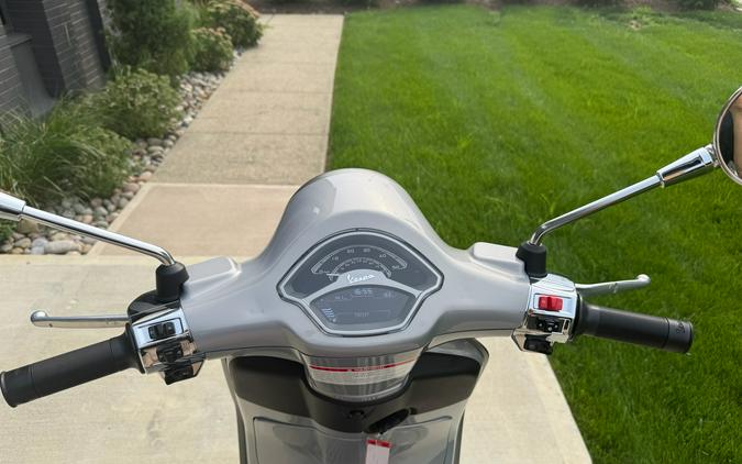 2025 Vespa Primavera 50 Tech