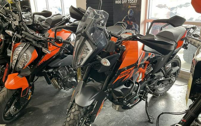 2023 KTM Adventure 390
