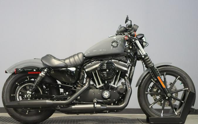 2022 Harley-Davidson Iron 883 Review [Air-Cooled Sportster]