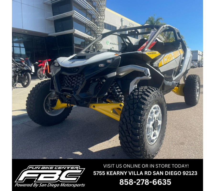 2024 Can-Am™ Maverick R Base