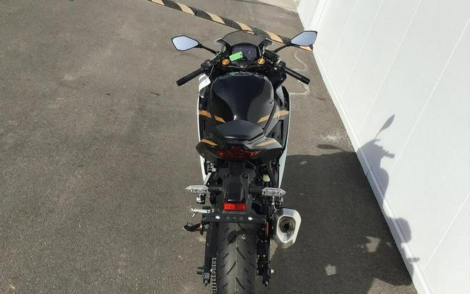 2026 Kawasaki Ninja® ZX™-4RR ABS