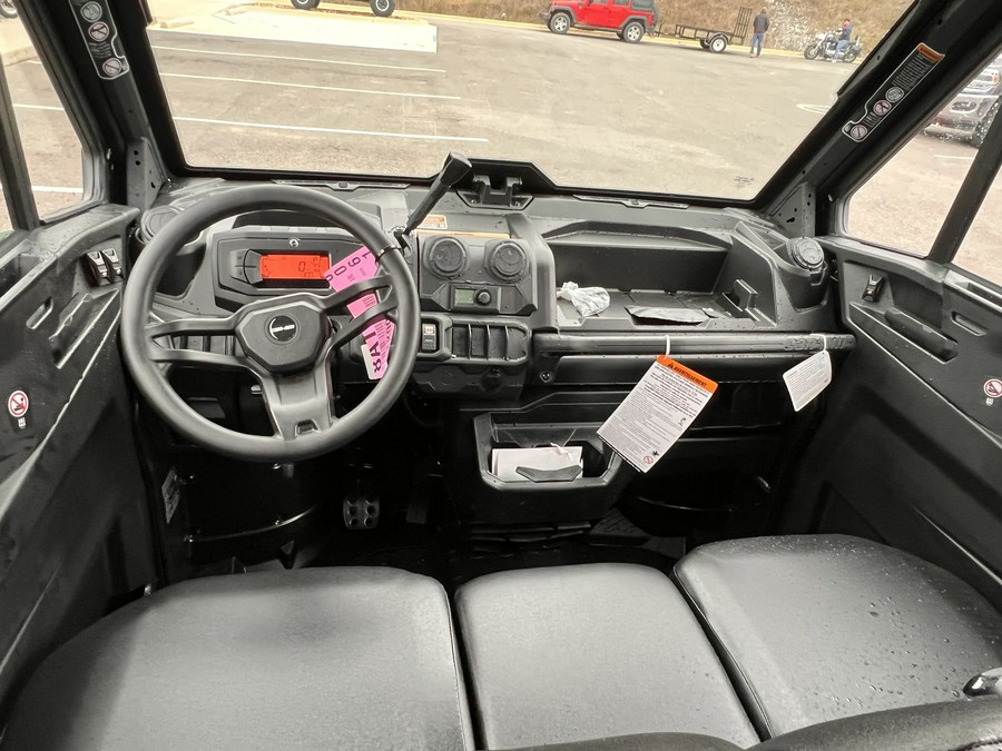 2026 Can-Am Defender MAX DPS CAB HD10