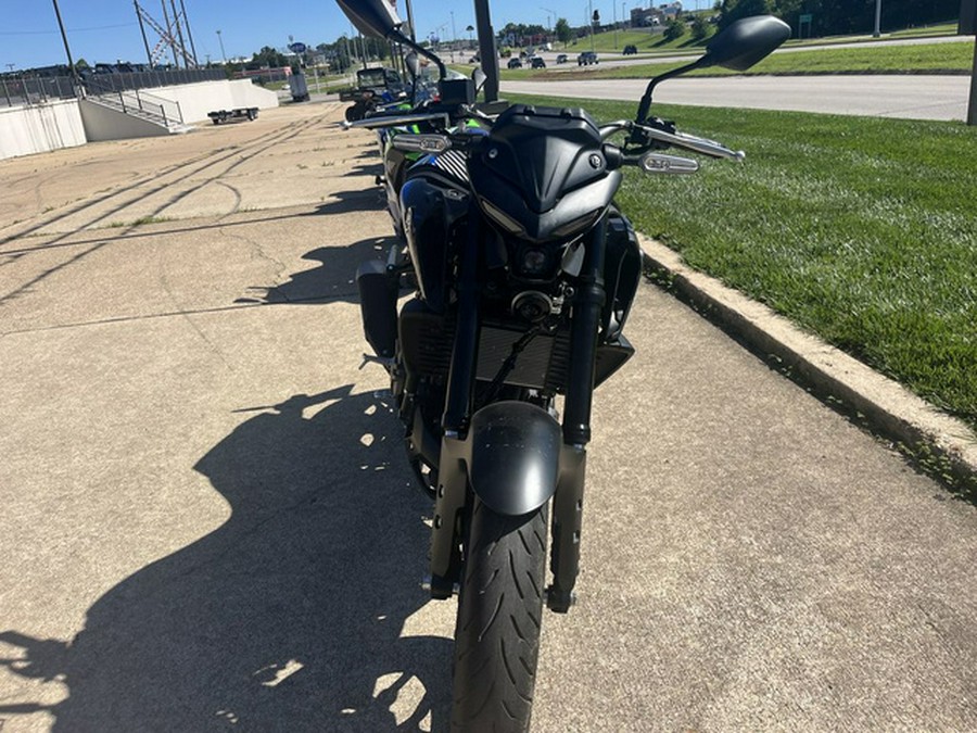 2023 Yamaha MT-03 03