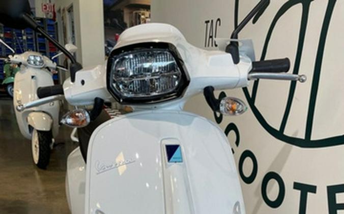 2023 Vespa Sprint 50 "City Beat"