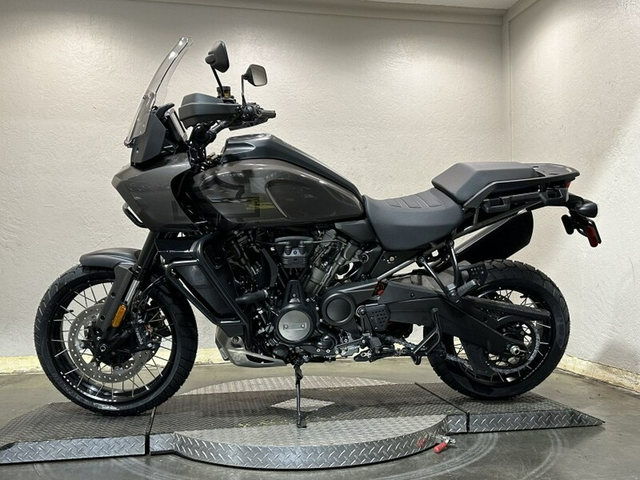 2023 Harley-Davidson Pan America™ 1250 Special GRAY HAZE